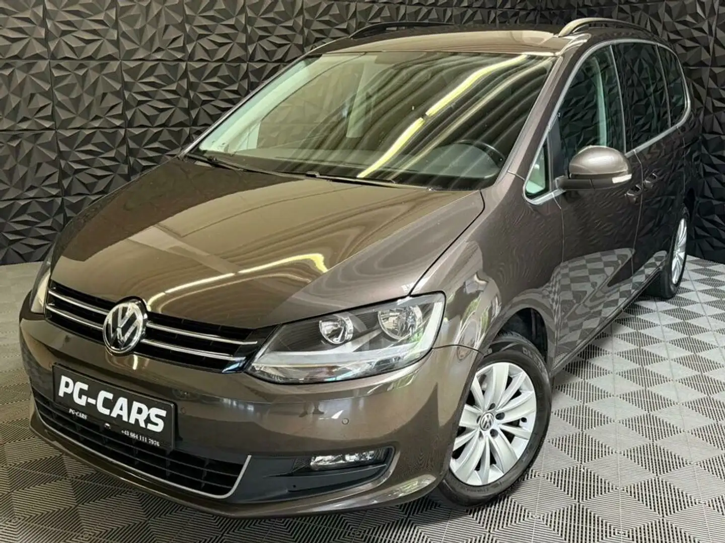 Volkswagen Sharan 1.4 TSI Comfortline DSG BlueMotion Braun - 1