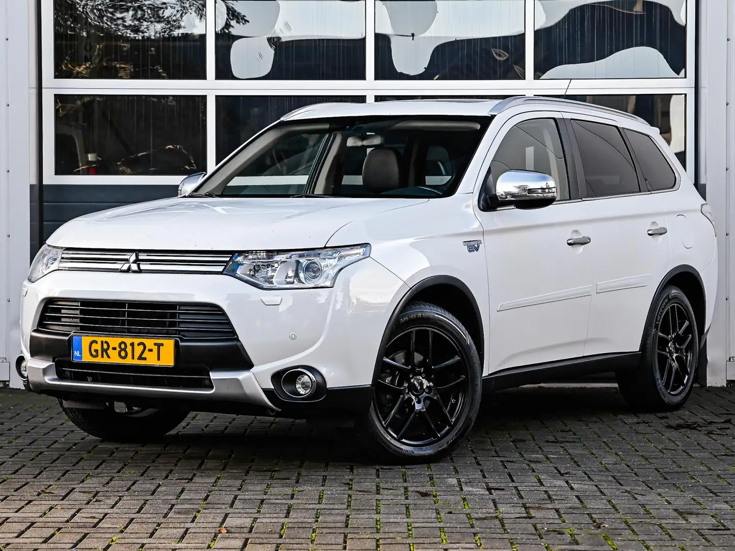 Mitsubishi Outlander 2.0 PHEV Limited Edition X-Line | Leder | Schuifda Blanc - 1