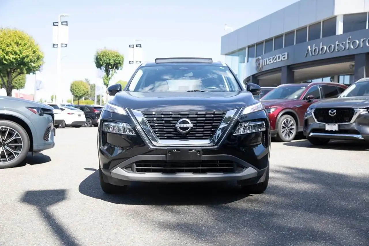 Nissan Rogue fotografie Nissan Rogue