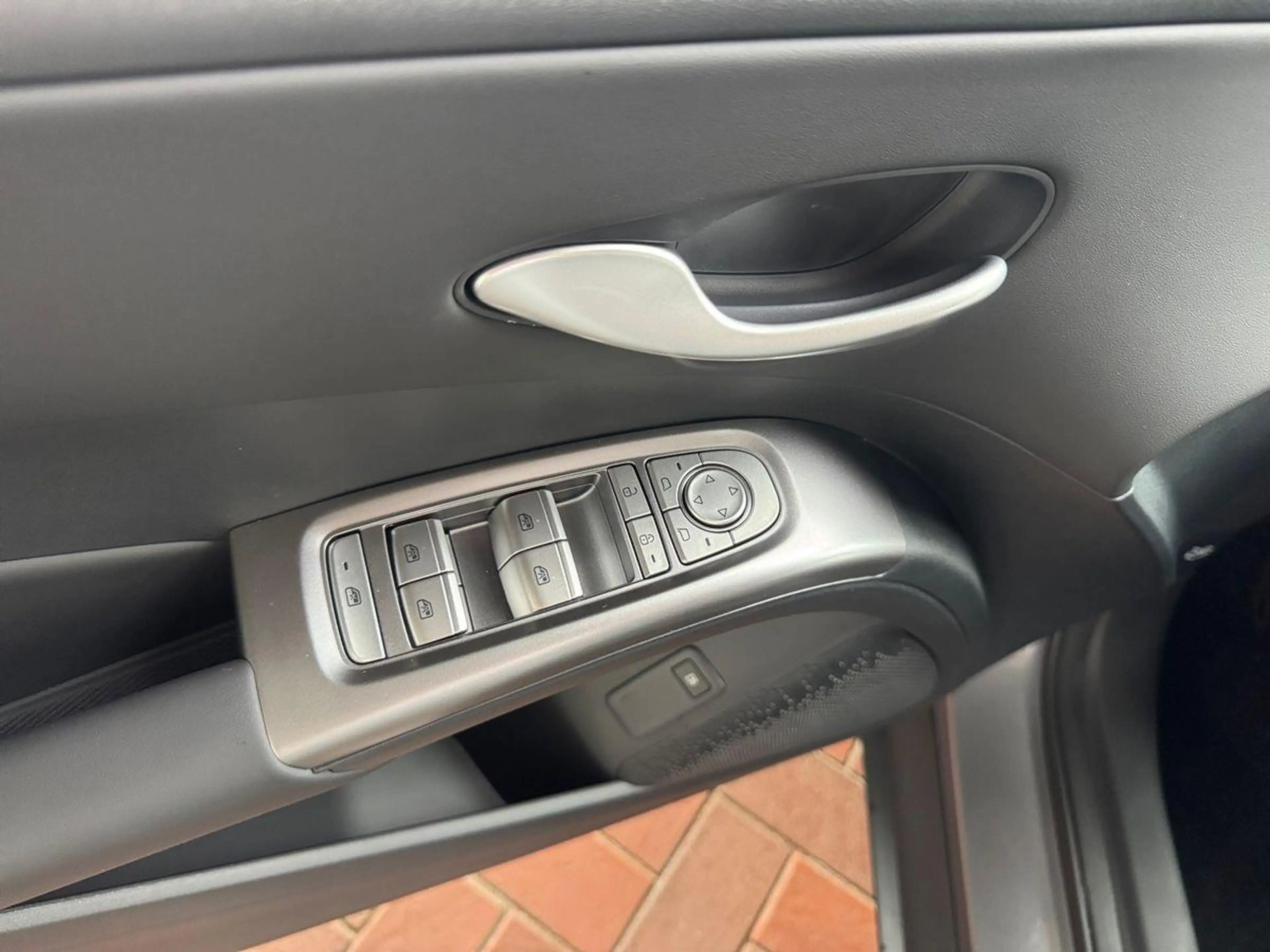 BYD Dolphin G 1.5 DM-i PHEV 129 kW Active — photo 14