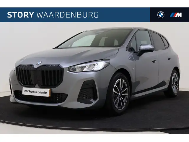 BMW 223 2 Serie Active Tourer 223i M Sport Automaat / Trek