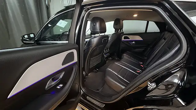 Mercedes-Benz Gle view 23