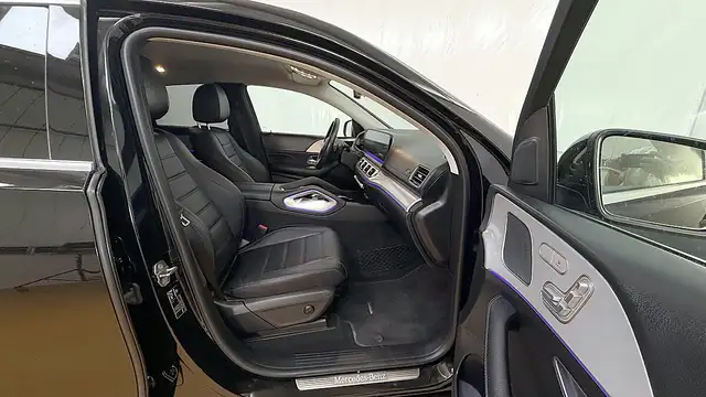 Mercedes-Benz Gle view 13