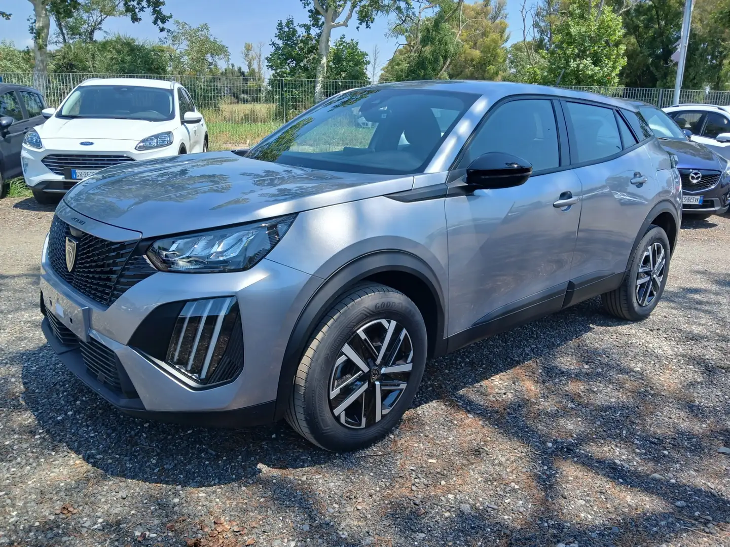 Peugeot 2008 PureTech 100 S&S Active Argent - 1