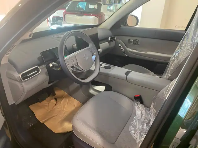 Leapmotor B03X view 4