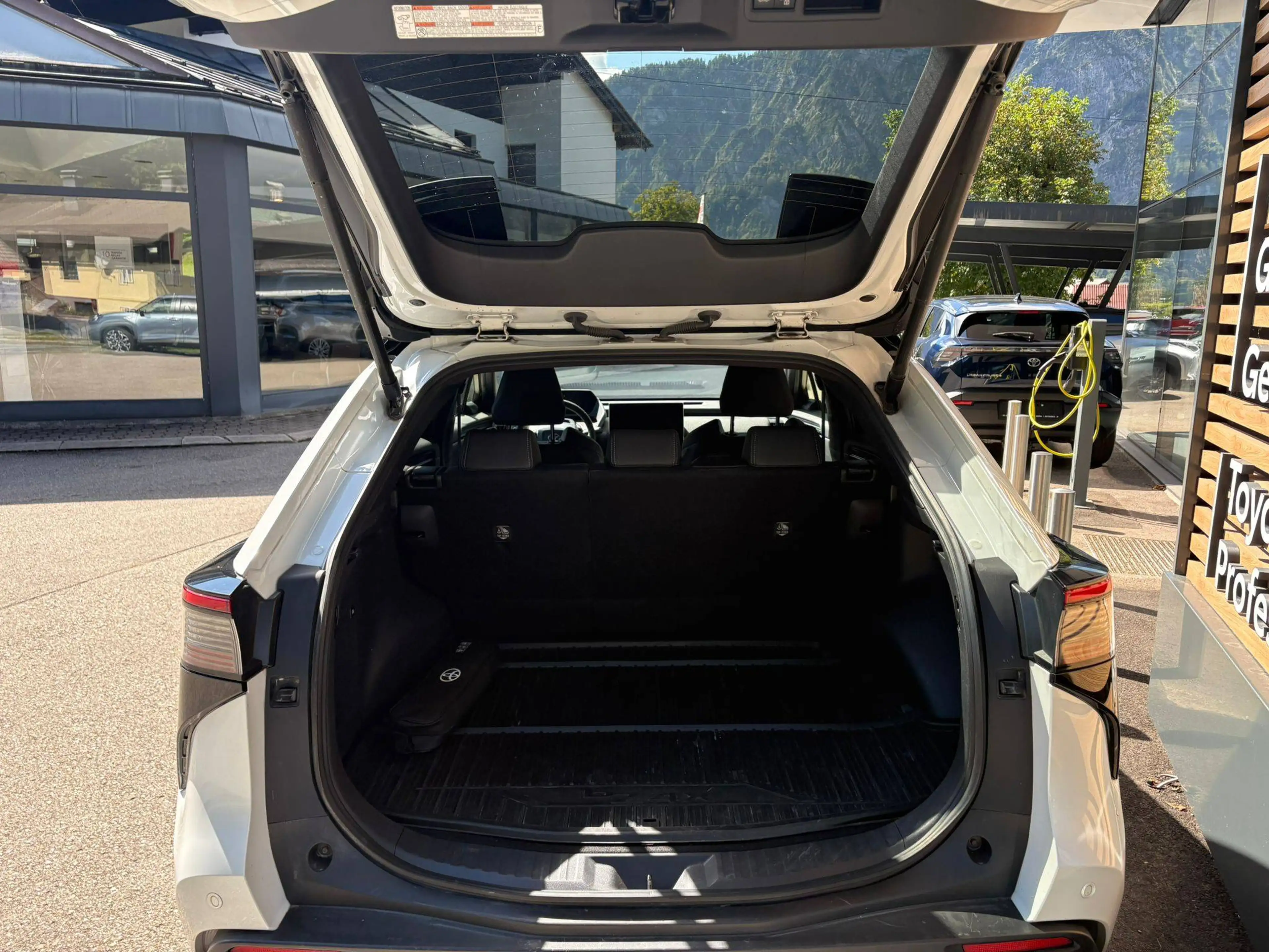 Toyota bZ4X BZ4X Elektro 71,4kWh Aut. — photo 8