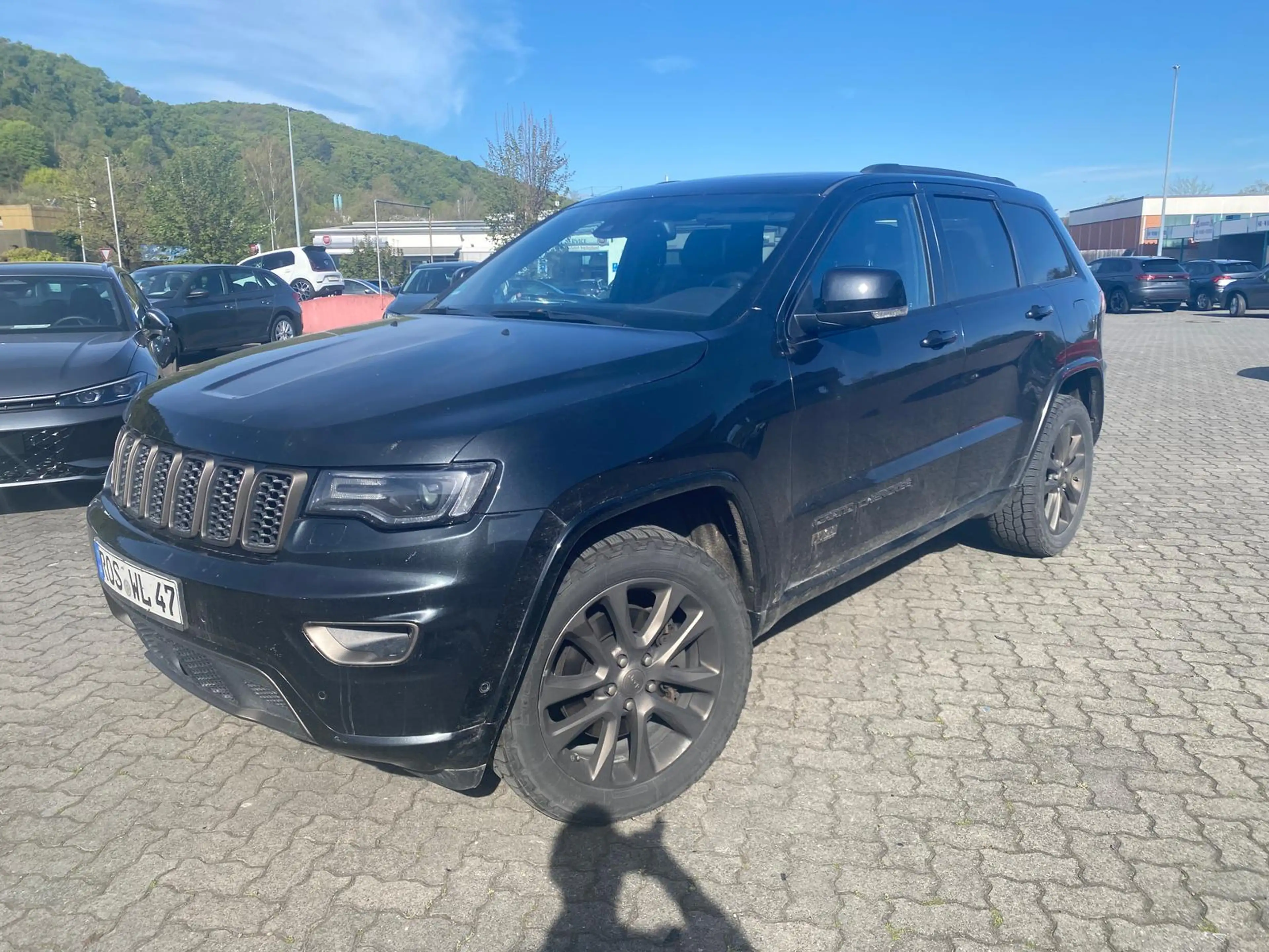 Jeep Grand Cherokee 75th Anniversary Ed Cooper All Terrain Tires' — photo 2