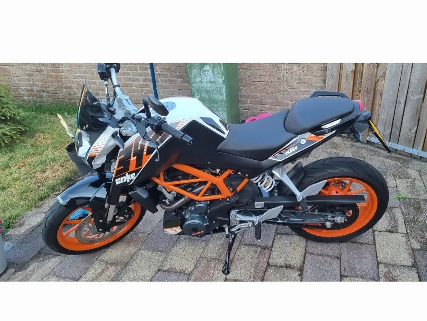 KTM 390 Duke Oranje - 1