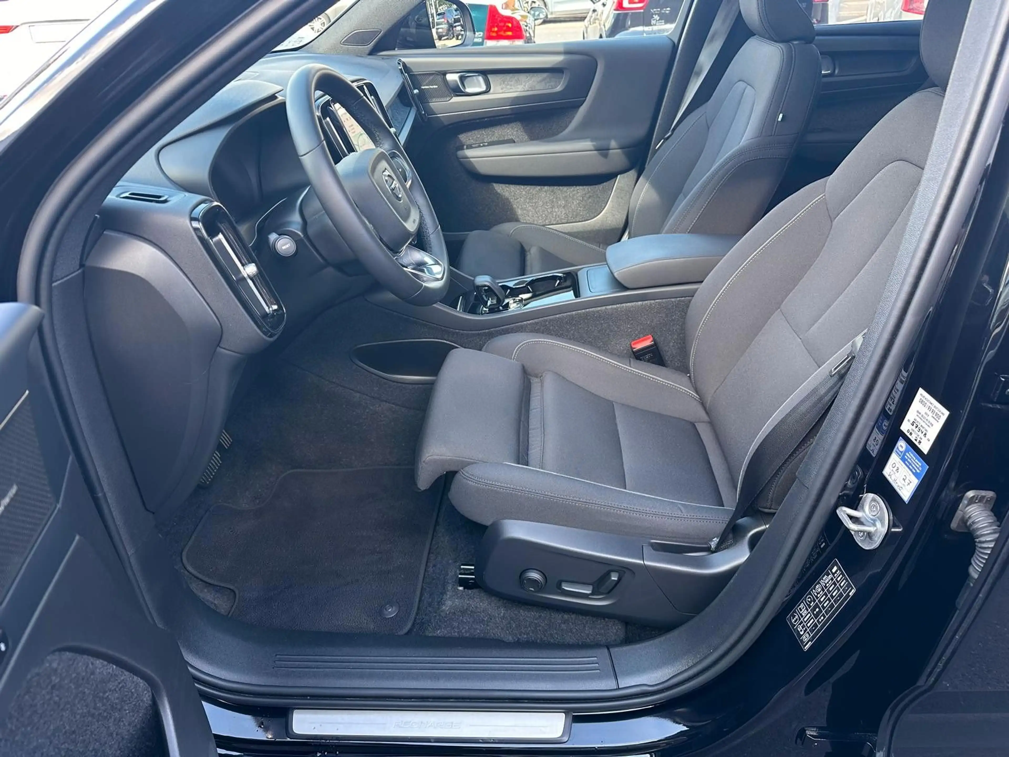 Volvo XC40 FWD Ultimate Pure Electric Pano,360°,BLIS — photo 15