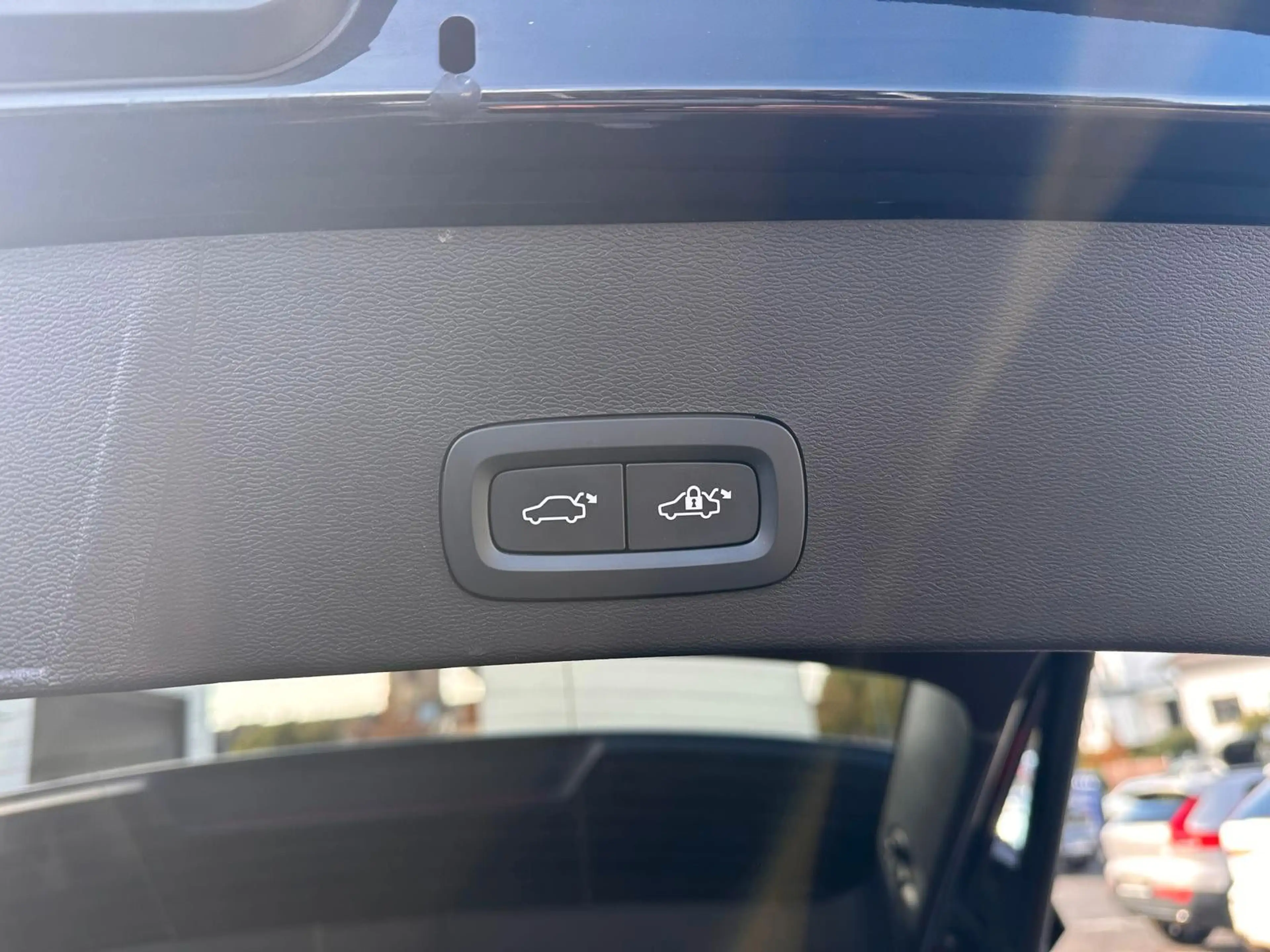 Volvo XC40 FWD Ultimate Pure Electric Pano,360°,BLIS — photo 10