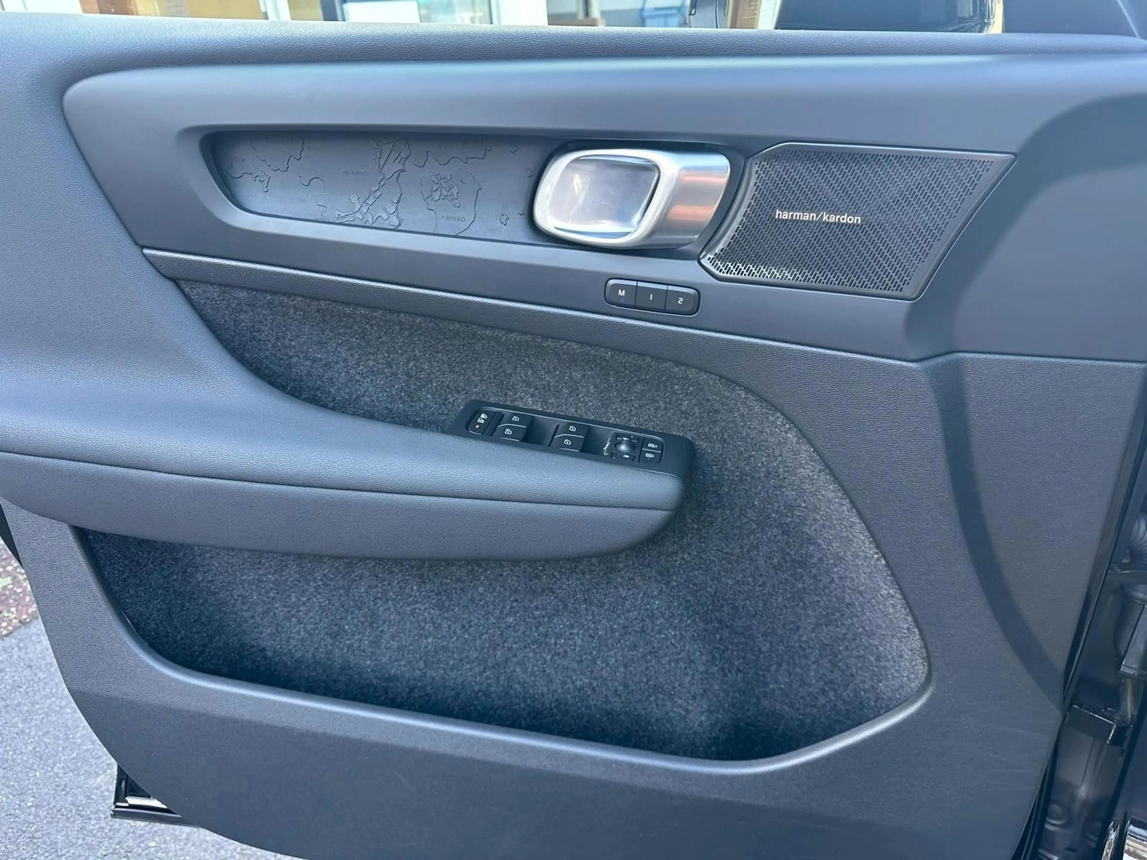 Volvo XC40 FWD Ultimate Pure Electric Pano,360°,BLIS — photo 14