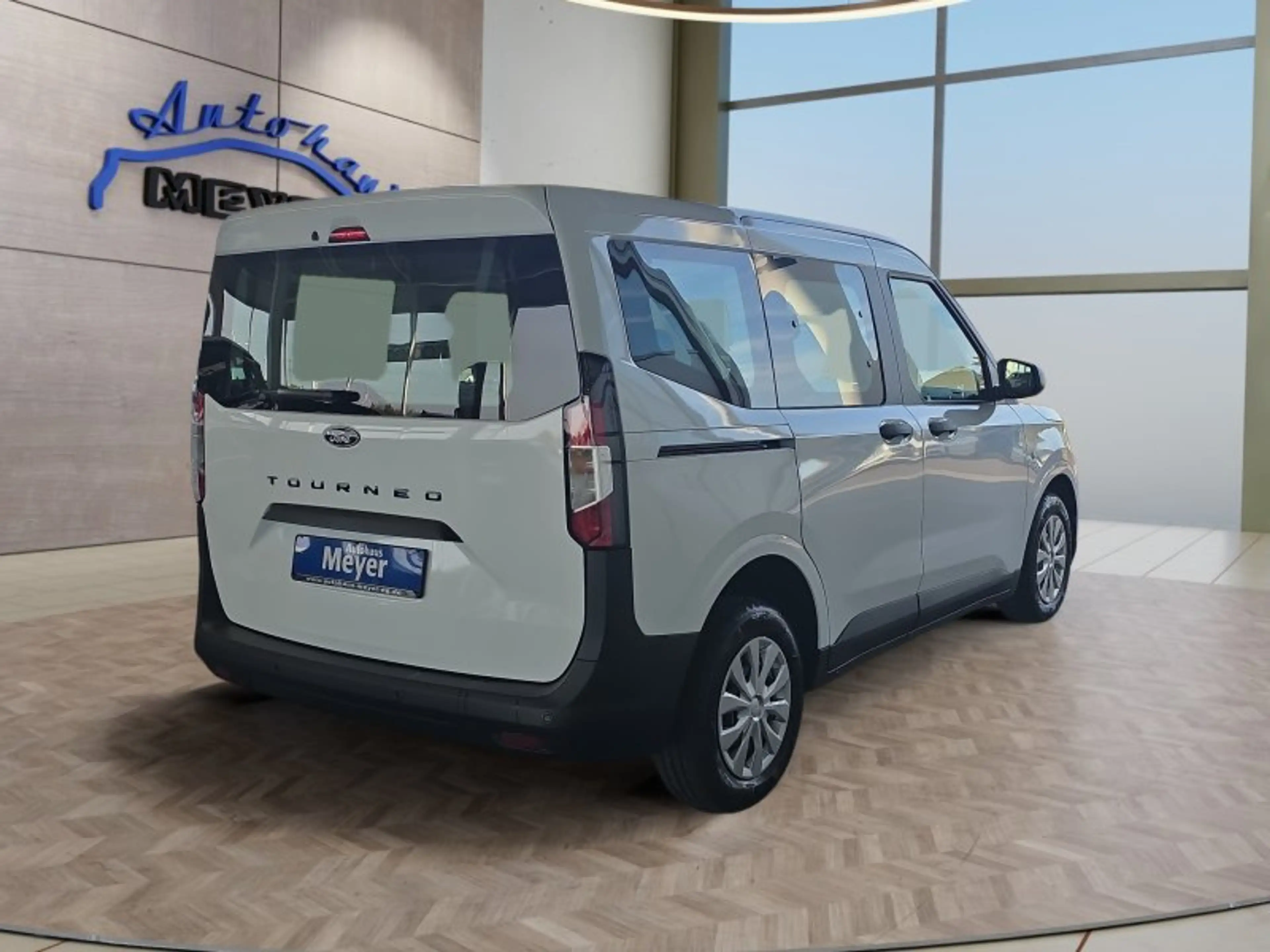 Ford Tourneo Courier 1.0 125PS 5*J.Gar/Winterp/Pdc/Klima    ** — photo 5