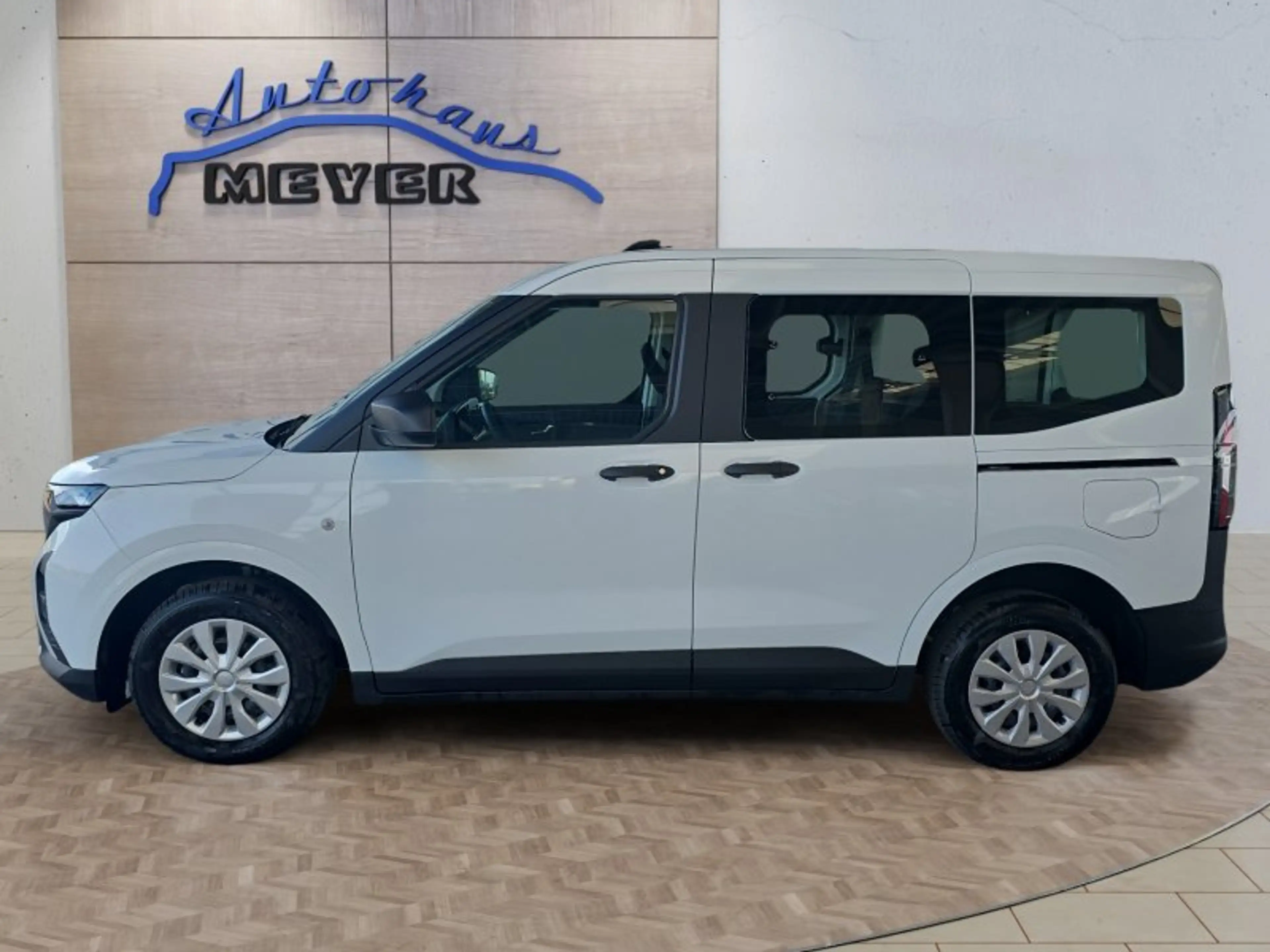 Ford Tourneo Courier 1.0 125PS 5*J.Gar/Winterp/Pdc/Klima    ** — photo 2