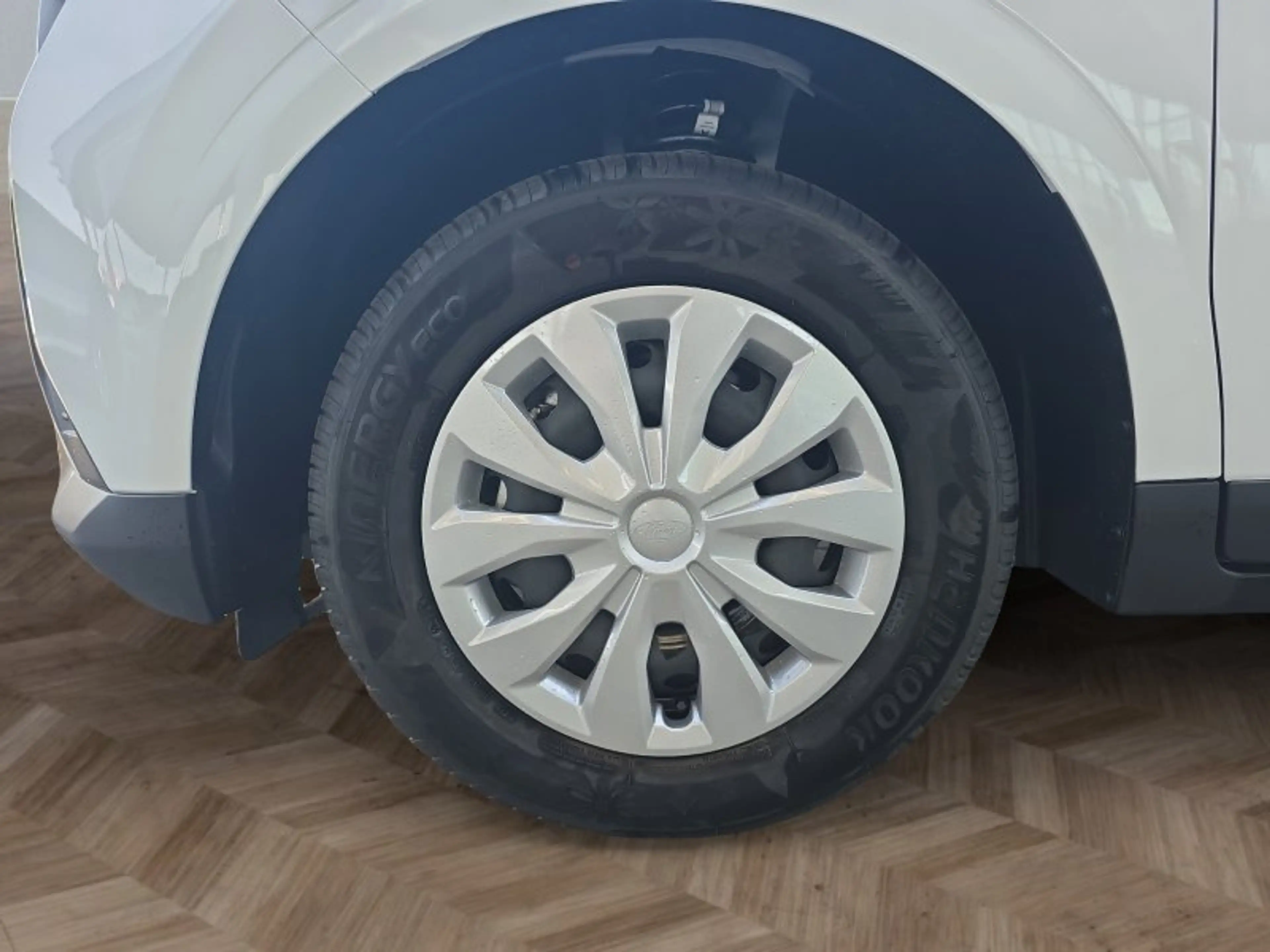 Ford Tourneo Courier 1.0 125PS 5*J.Gar/Winterp/Pdc/Klima    ** — photo 15