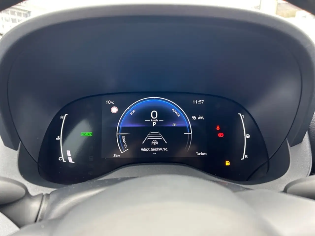 Toyota Yaris Hybrid 1,5L Teamplayer Safety + Comfort Paket 16