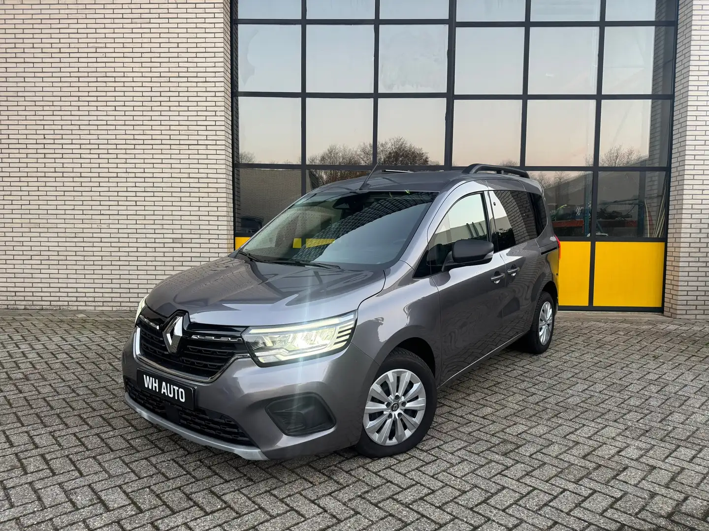 Renault Kangoo 130PK Equilibre Full led, stoelverwarming Gris - 1