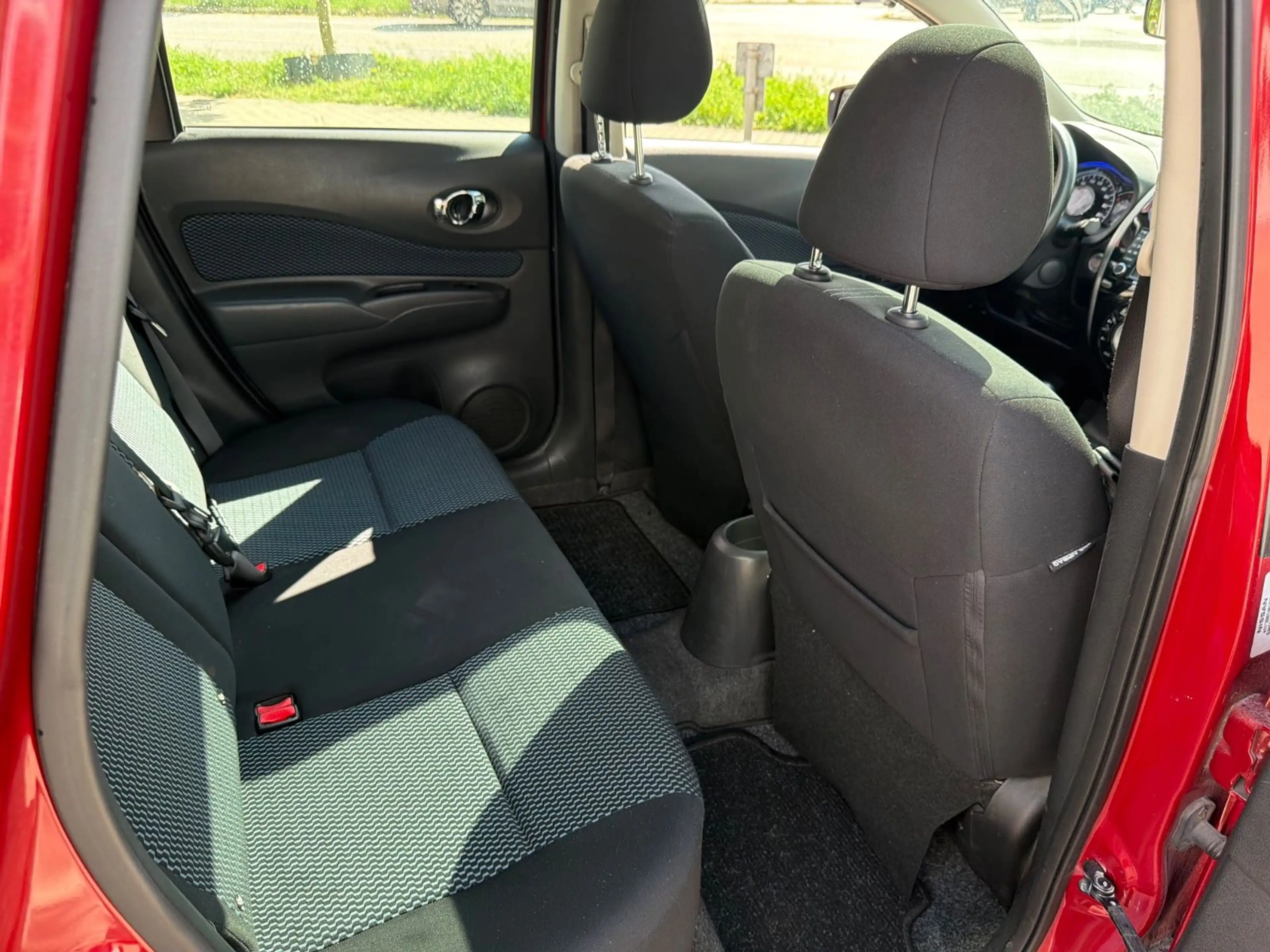 Nissan Note Acenta — photo 12