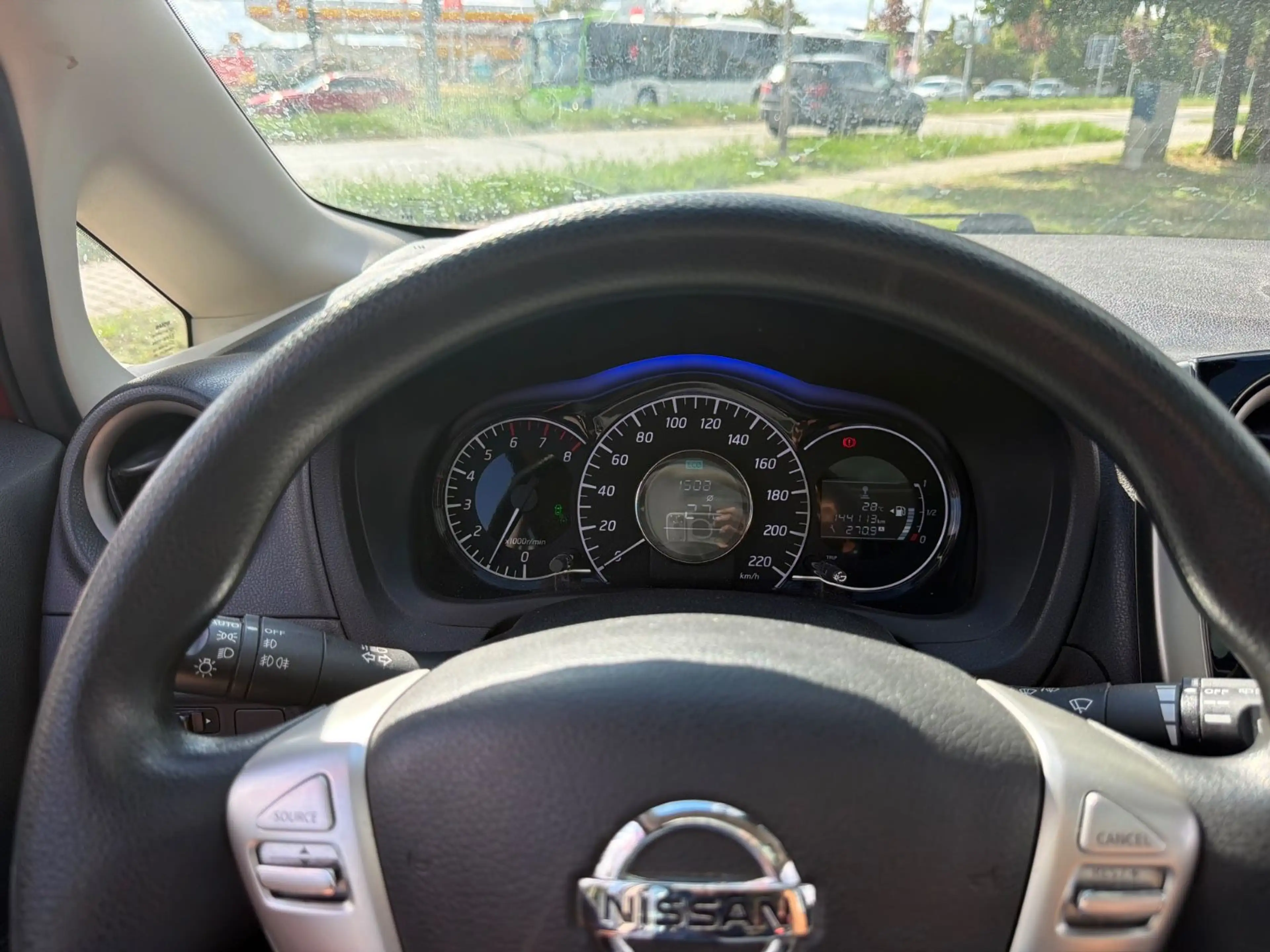 Nissan Note Acenta — photo 15