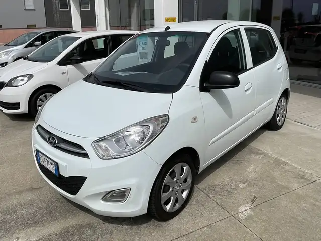 Hyundai i10