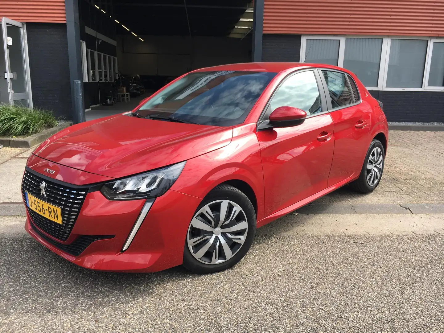 Peugeot 208 1.2 PureTech Blue Lease Active | Apple CAR Play/En Rood - 2