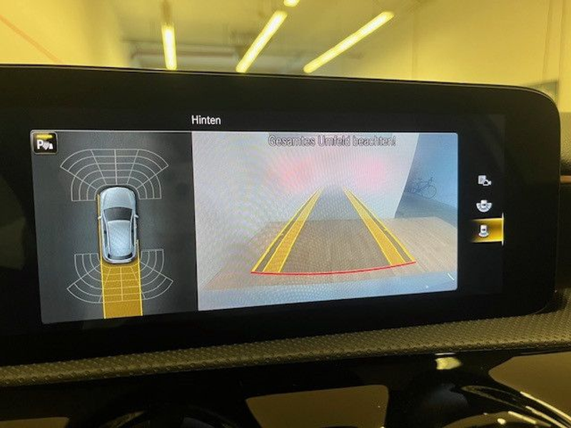 Mercedes-Benz A 200 AMG-Line Multibeam Burmester Memory — photo 10