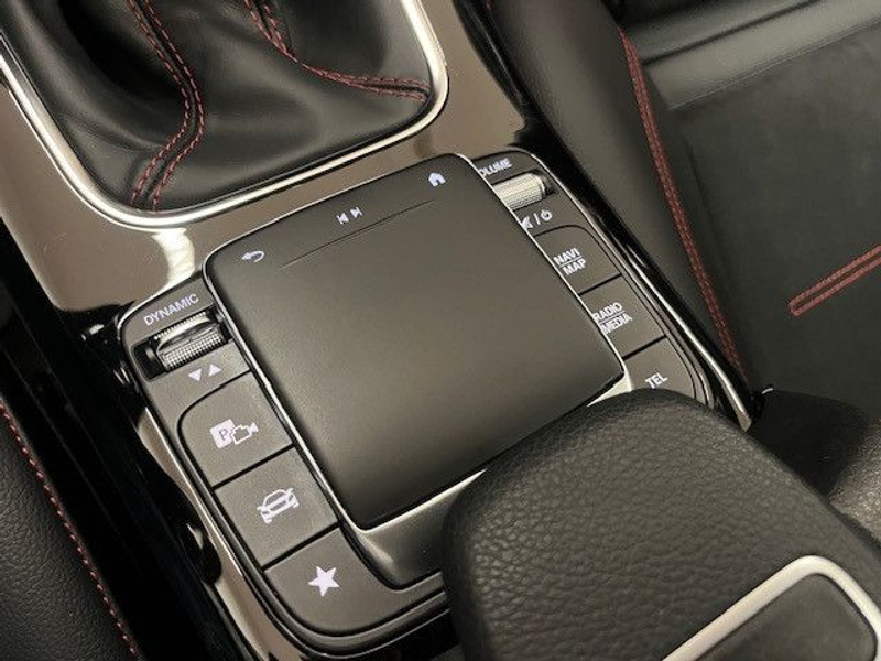 Mercedes-Benz A 200 AMG-Line Multibeam Burmester Memory — photo 12