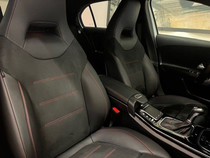 Mercedes-Benz A 200 AMG-Line Multibeam Burmester Memory — photo 13