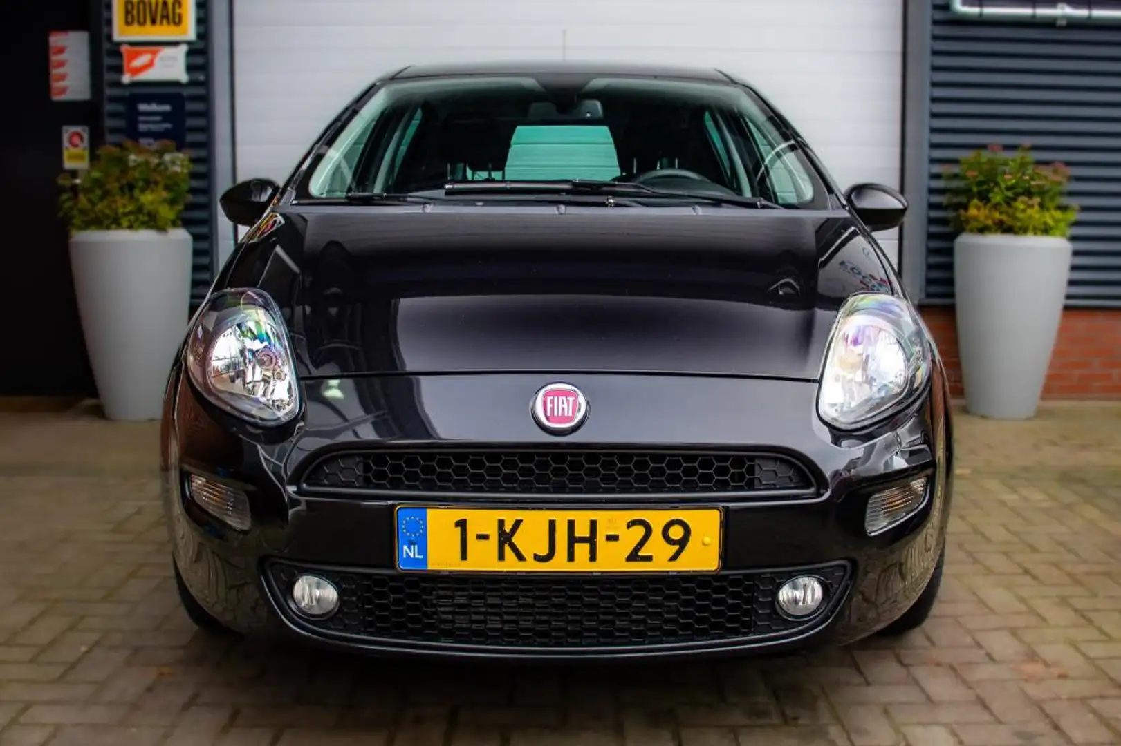 Fiat Punto Evo 1.3 M-Jet Lounge Zwart - 2