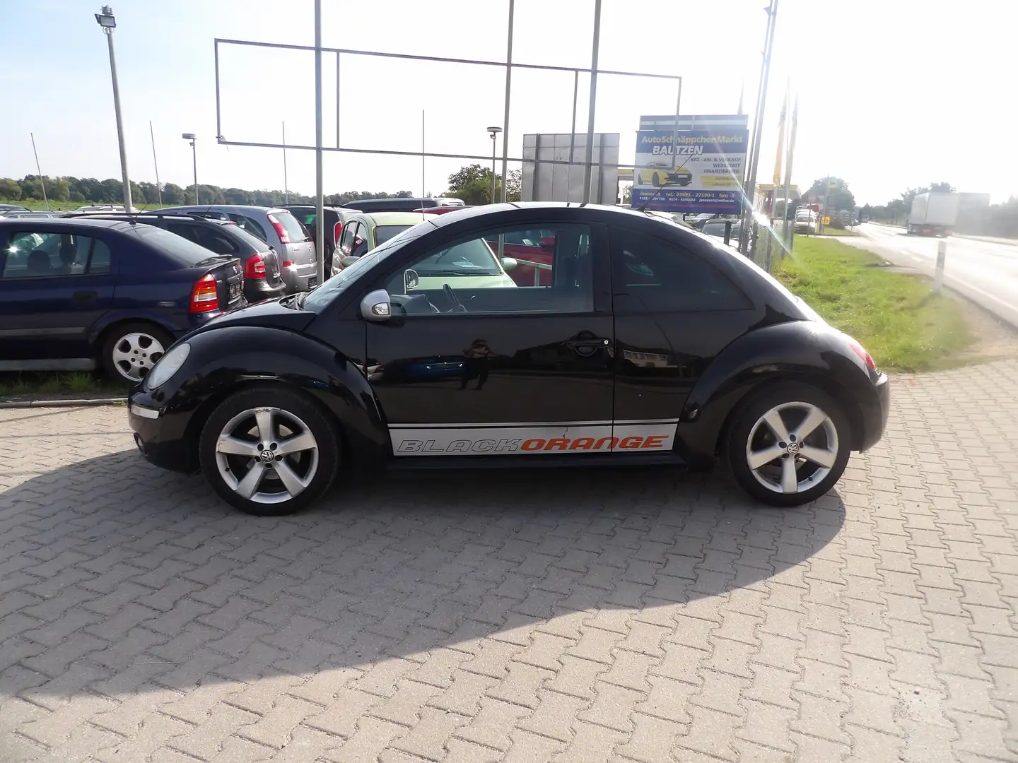 Volkswagen New Beetle 1.9 TDI BlackOrange Klima Radio Sitzh. HU AU Neu Schwarz - 2