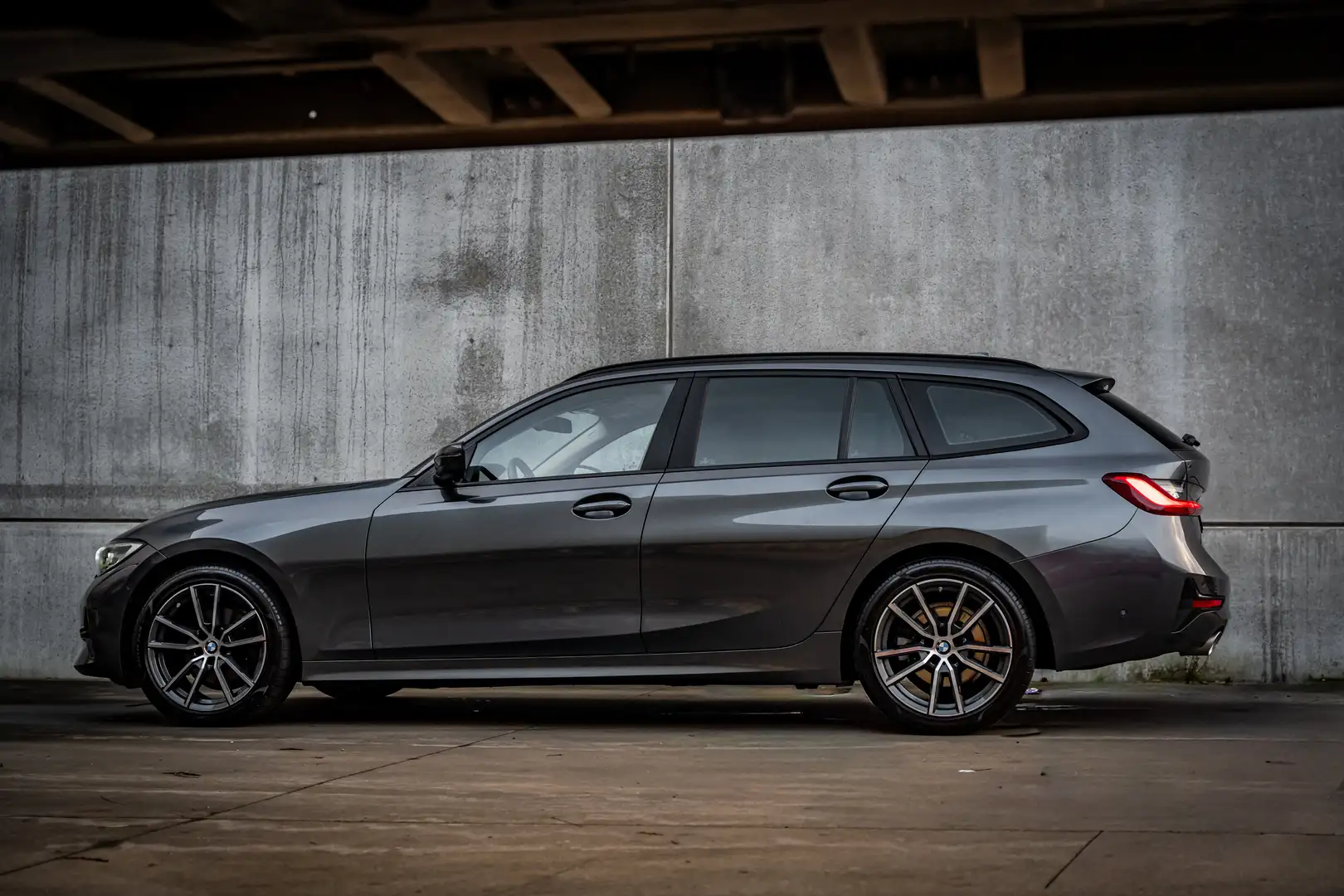 BMW 320 Sportlook Gris - 2