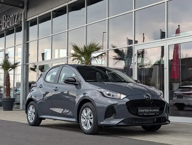 Mazda Mazda2 view 10