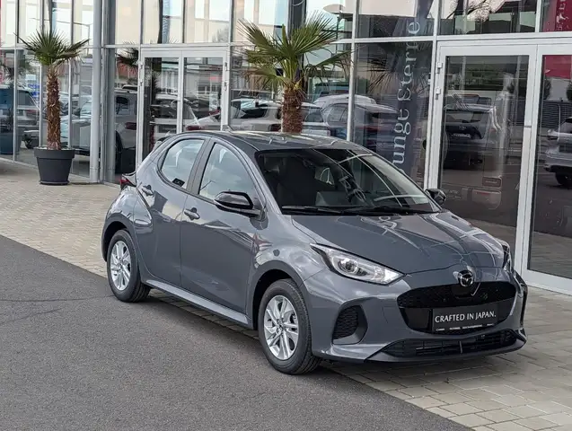 Mazda Mazda2 view 11