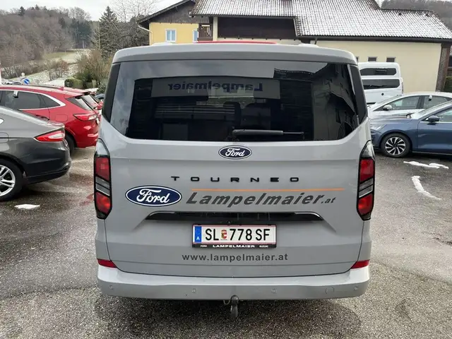 Ford Tourneo Custom 2,0 EcoBlue 320 L2H1 Titanium Ansicht 5