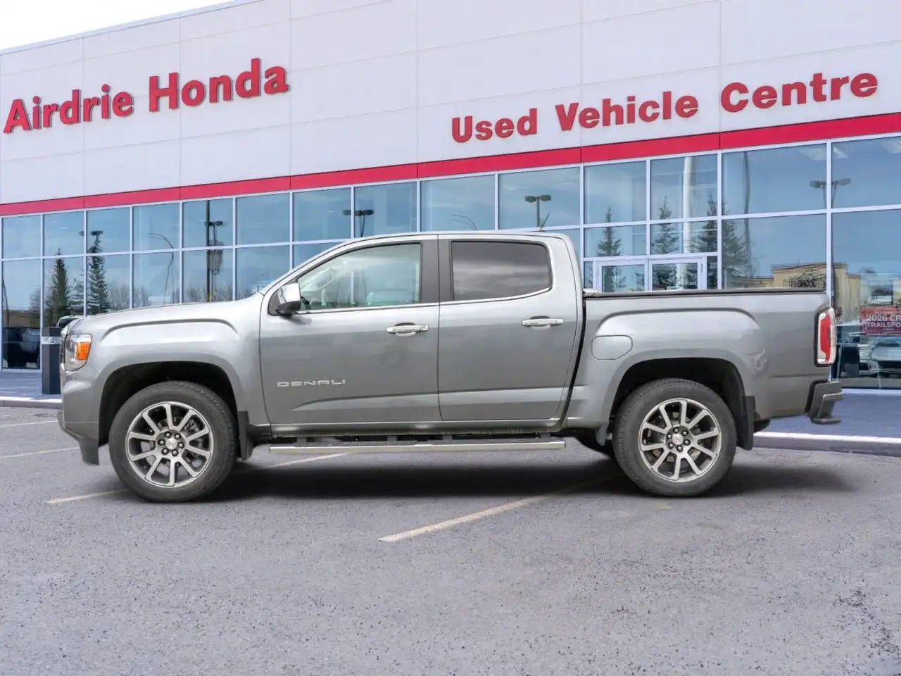 GMC Canyon снимка GMC Canyon