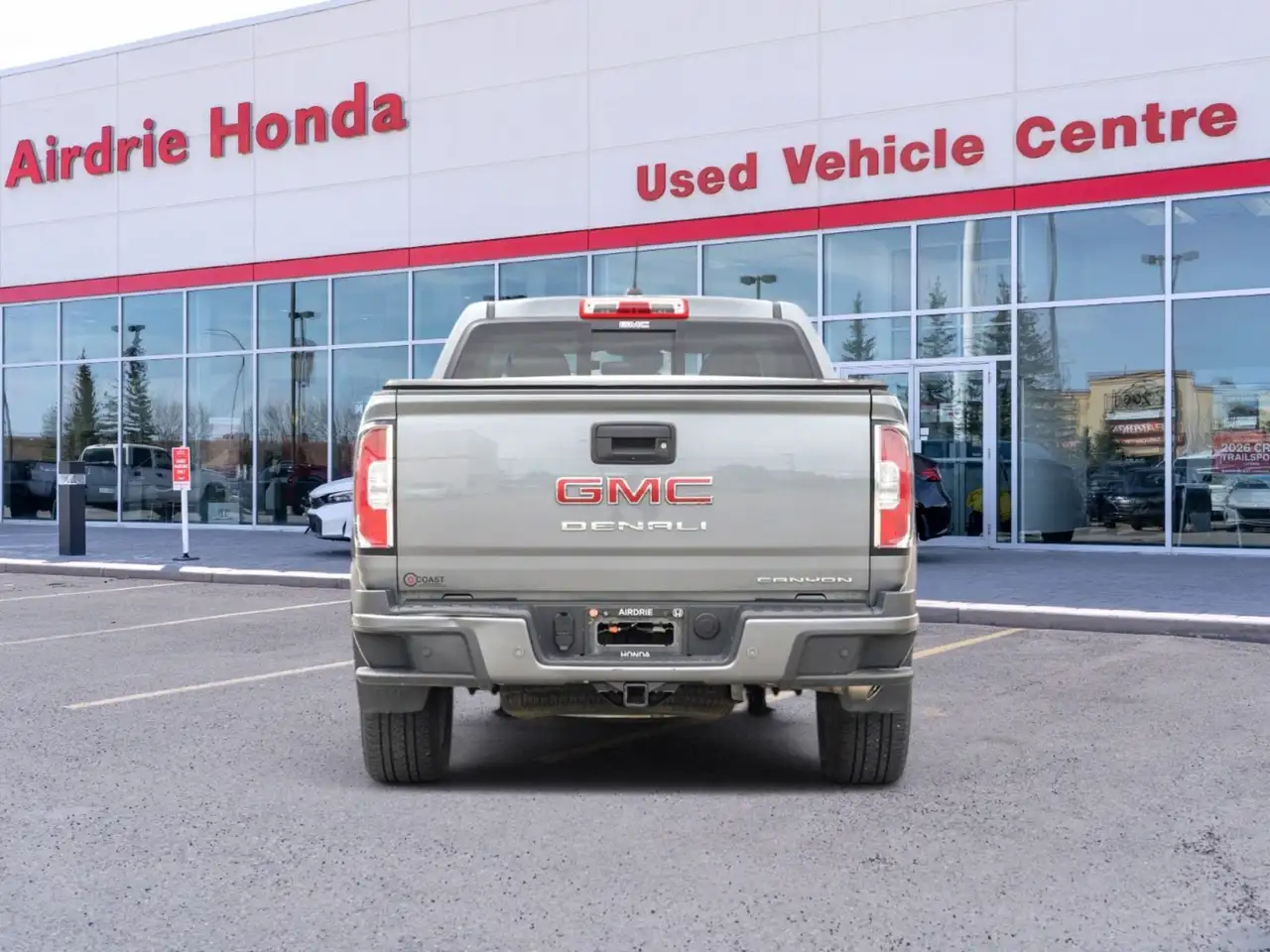 GMC Canyon снимка GMC Canyon