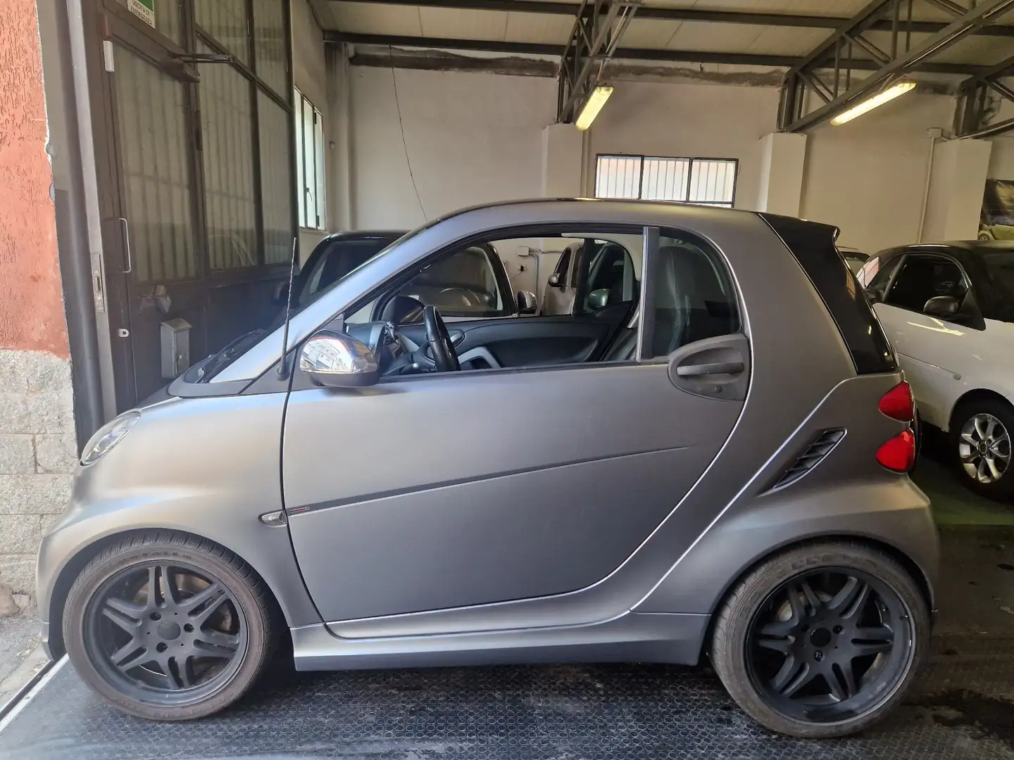 smart forTwo brabus xclusive 98cv motore revisionato garanzia Gris - 2