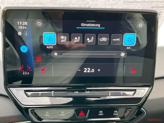 Volkswagen Id.3 view 11