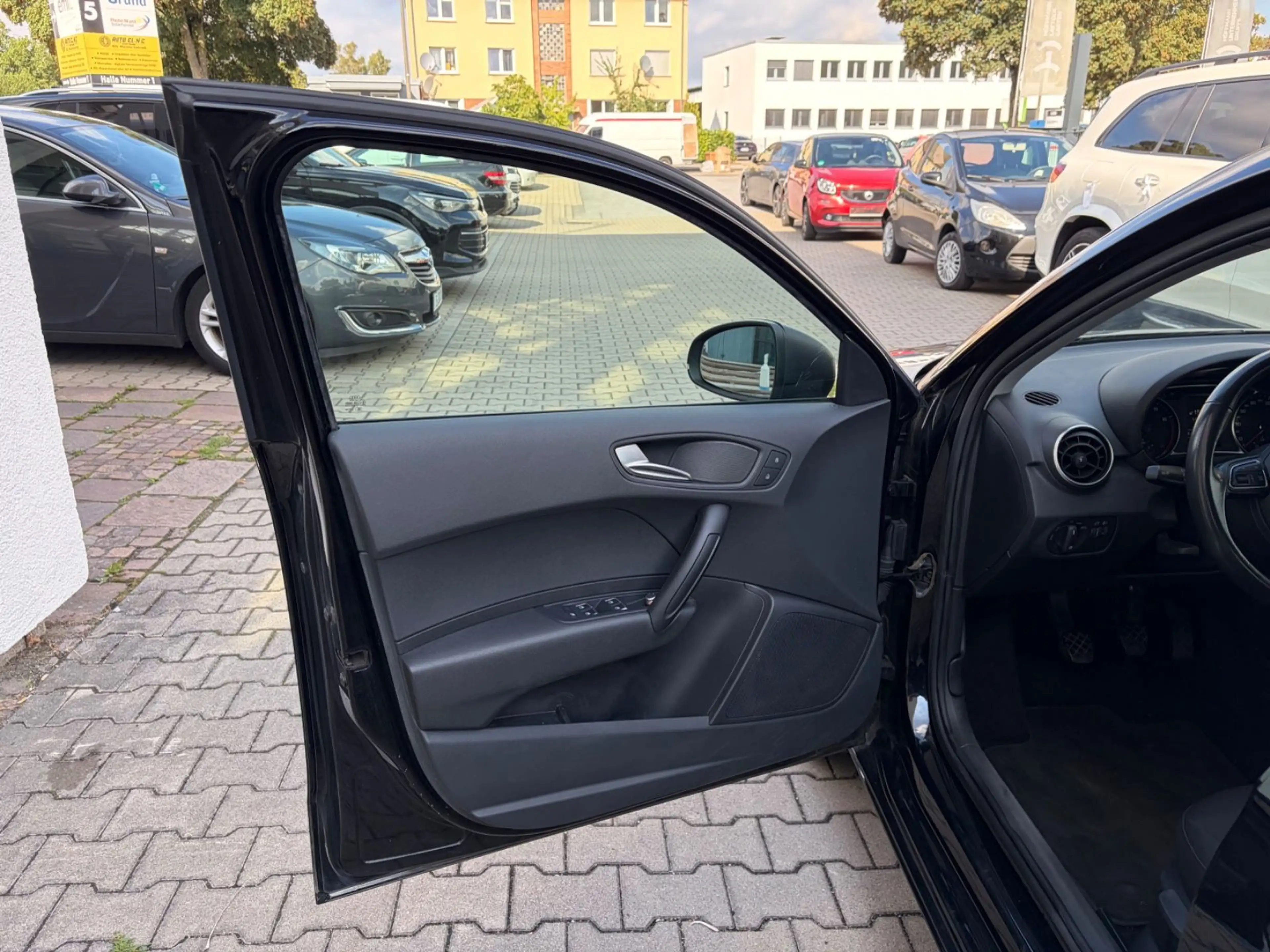 Audi A1 Sportback Sport Navi LMRäder Klima Multifunkn — photo 15