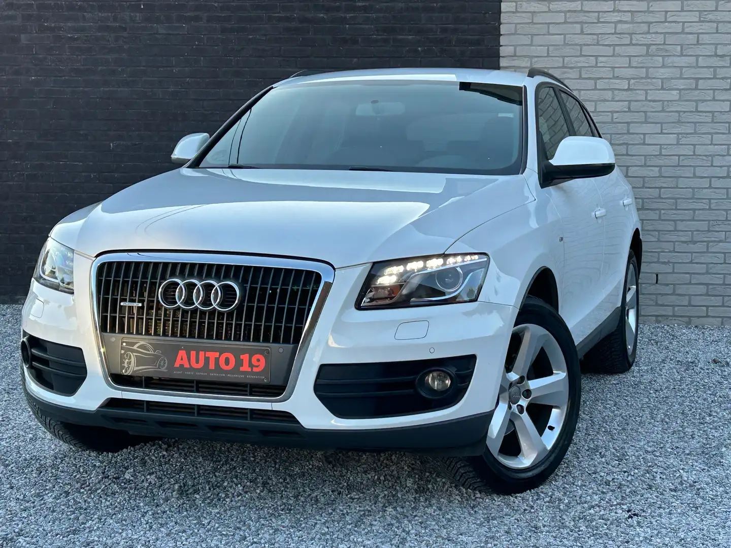 Audi Q5 2.0 TDi Quattro S line DPF(AUTOMATIQUE) Weiß - 2
