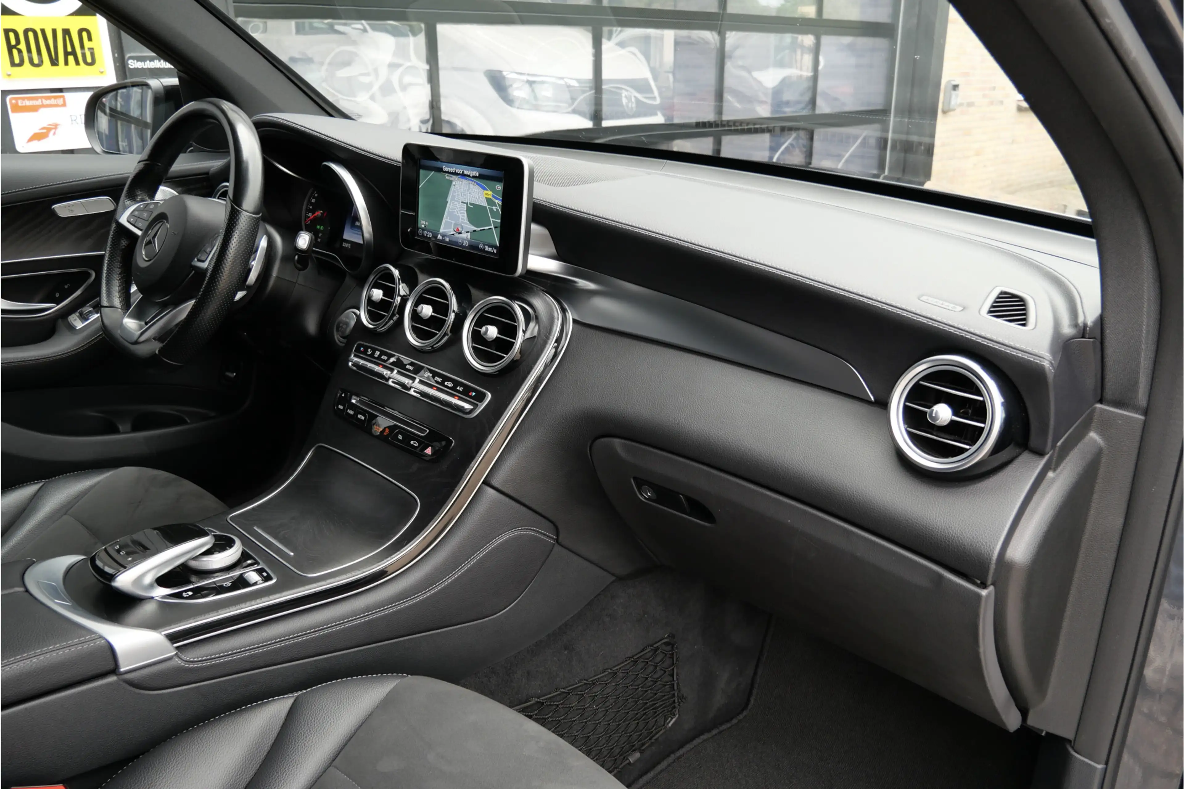 Mercedes-Benz GLC 250 4MATIC Edition 1 | Carplay | Trekhaak | Burmester — photo 4