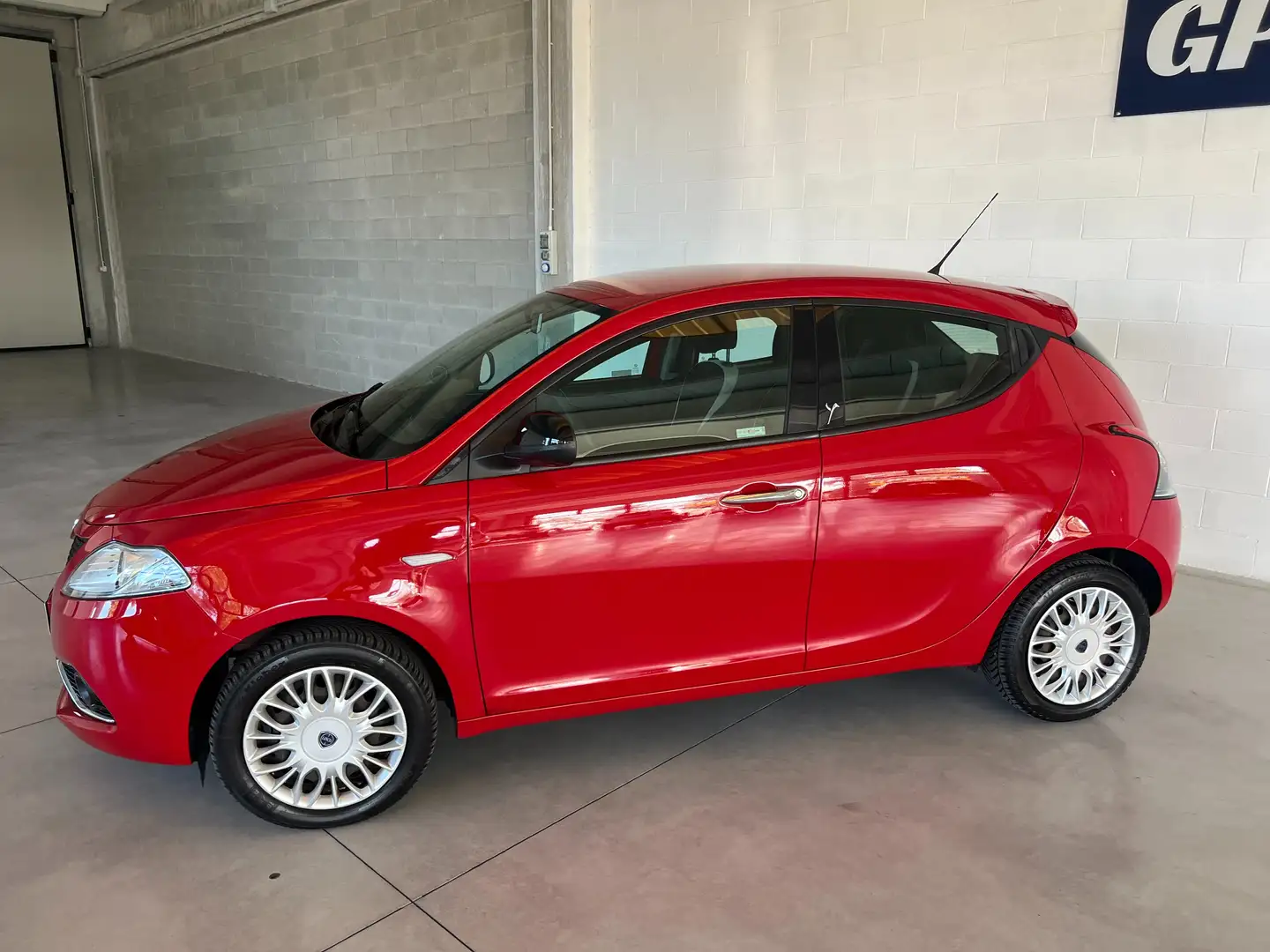 Lancia Ypsilon Ypsilon III 2015 1.2 Gold 69cv Rot - 2