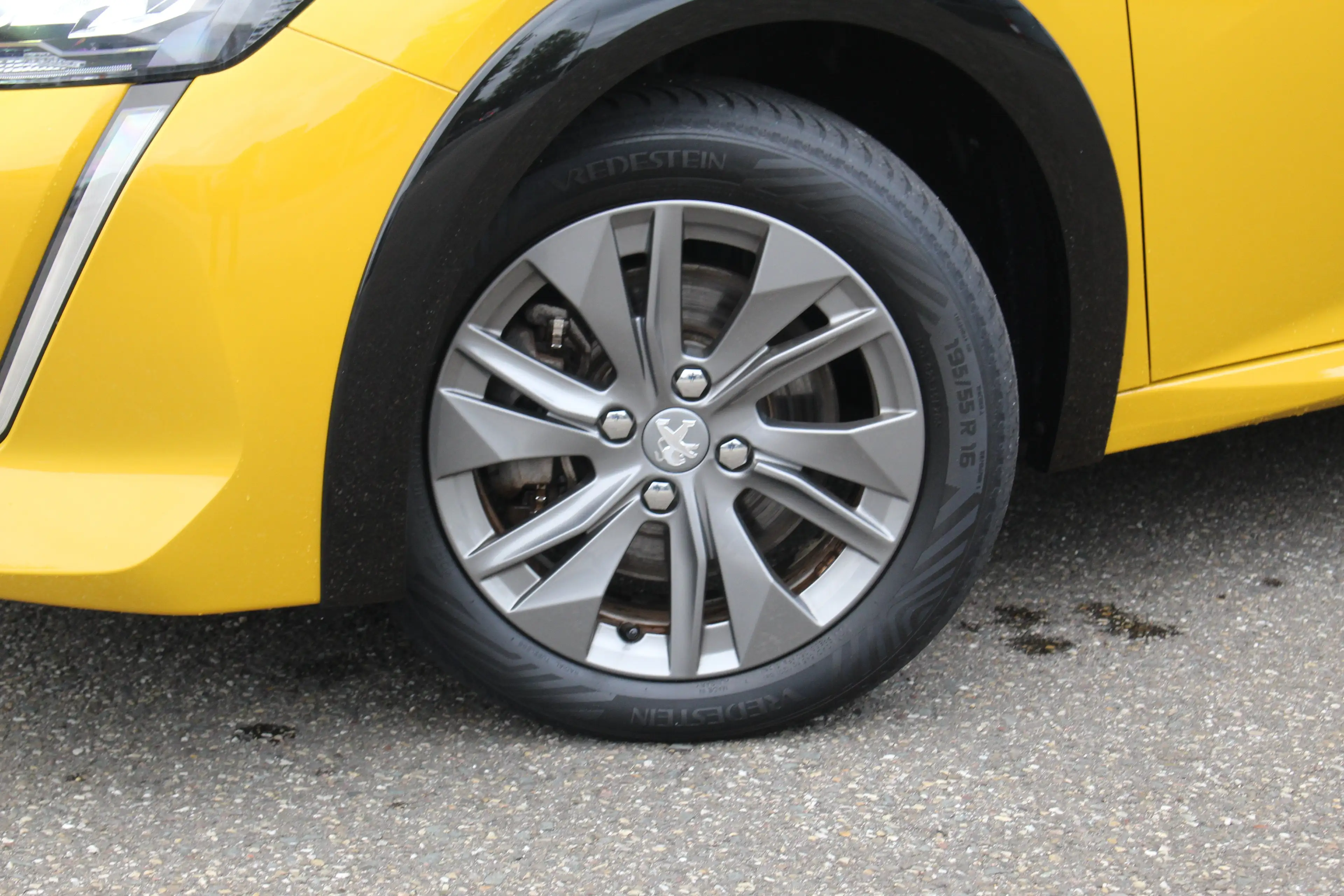 Peugeot e-208 EV Allure Pack 50 kWh — photo 6