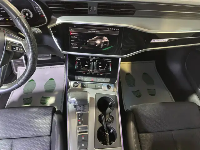 Audi A6 view 12