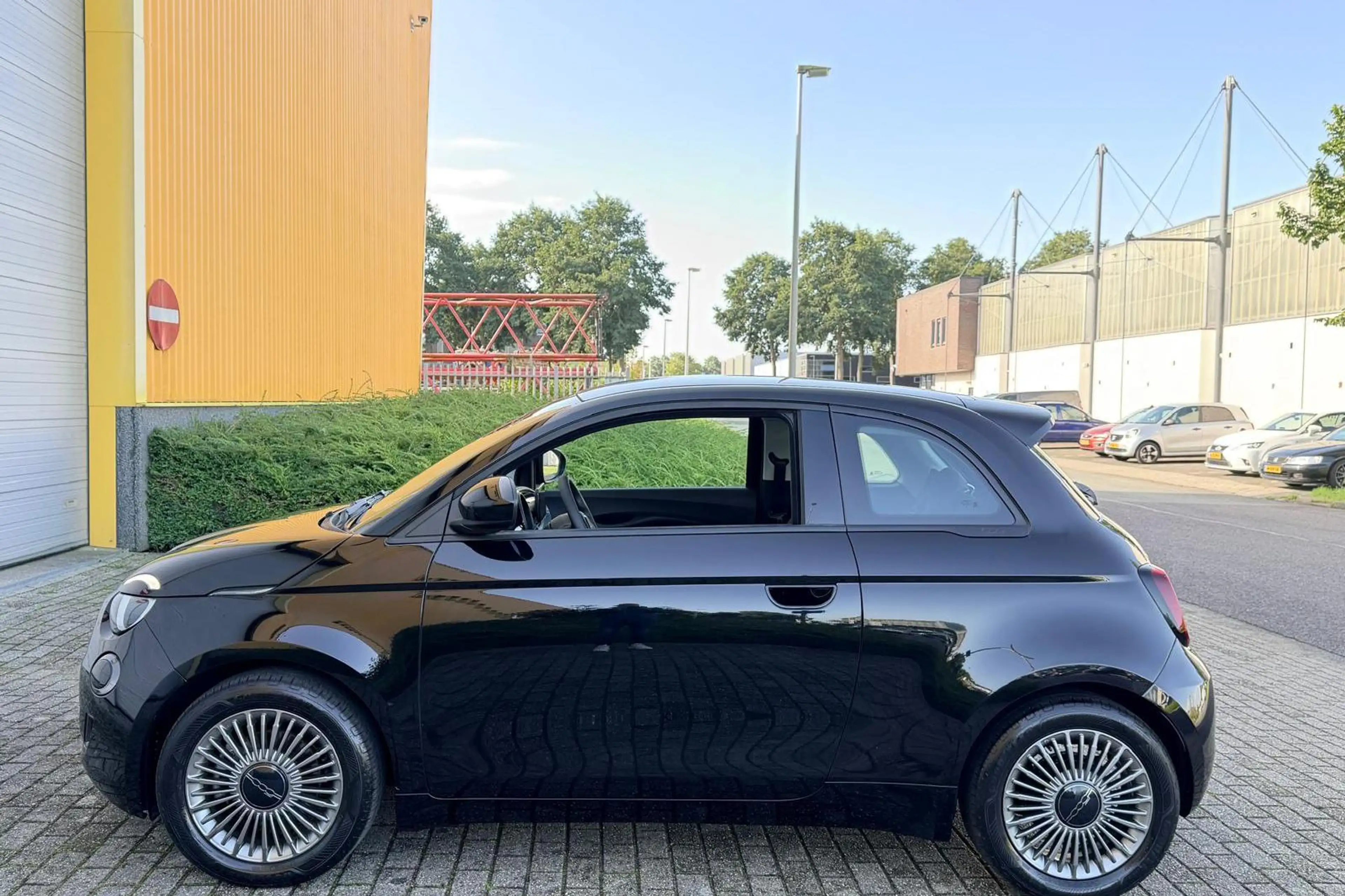 Fiat 500e Icon 42 kWh | SOH 95,2%| Navigatie via App | Clima — photo 8