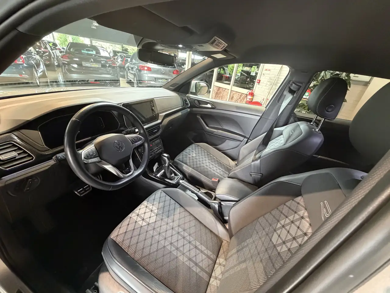 Volkswagen T-Cross 1.0 TSI R-Line Business AUTOMAAT DSG, миниатюра 10