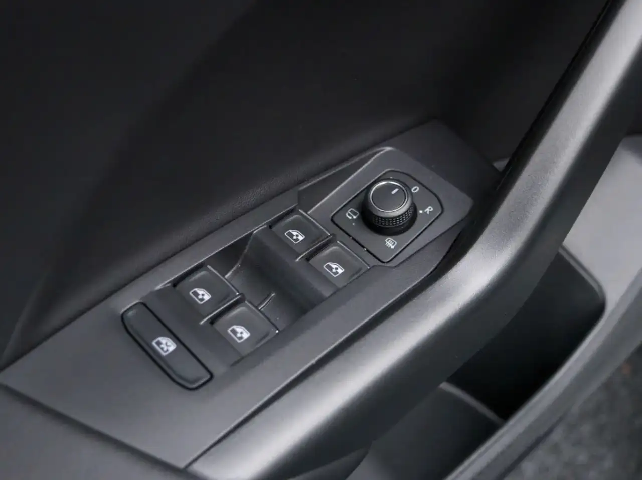 Volkswagen T-Cross 1.0 TSI R-Line Business AUTOMAAT DSG, миниатюра 29