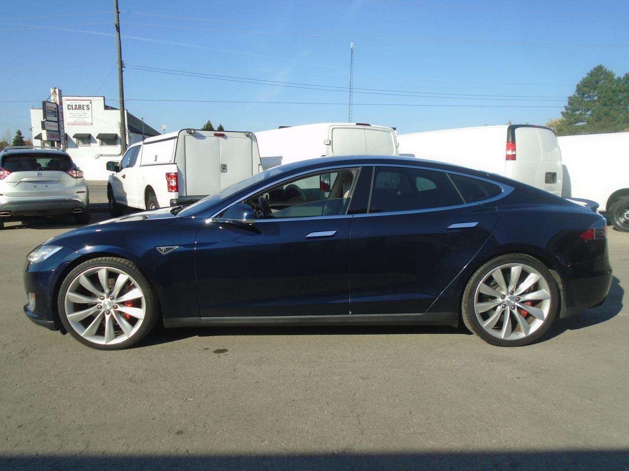 2014 Tesla Model S 4dr Sdn Performance P85+ Full Charge 391 km alt 5