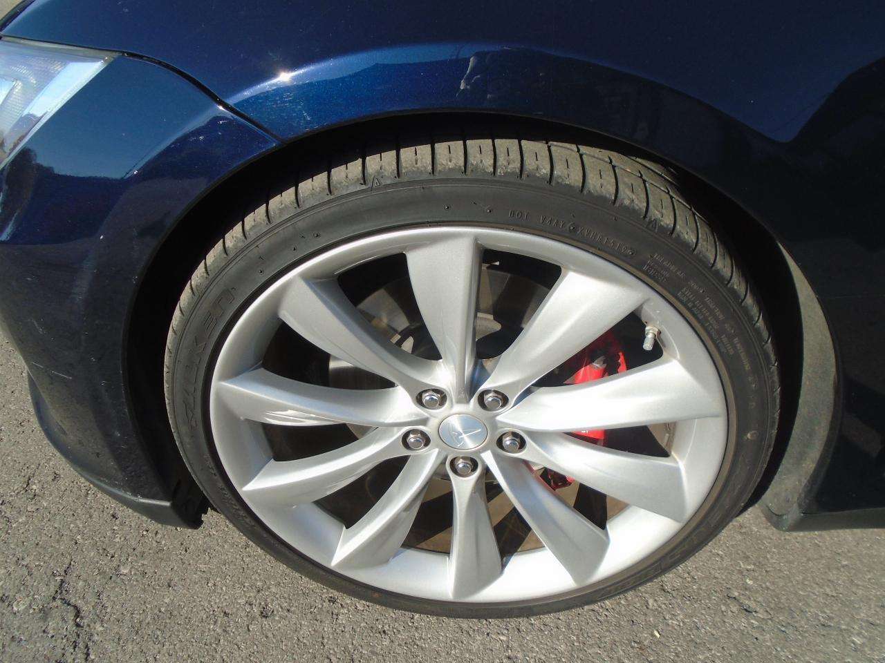 2014 Tesla Model S 4dr Sdn Performance P85+ Full Charge 391 km thumb 28