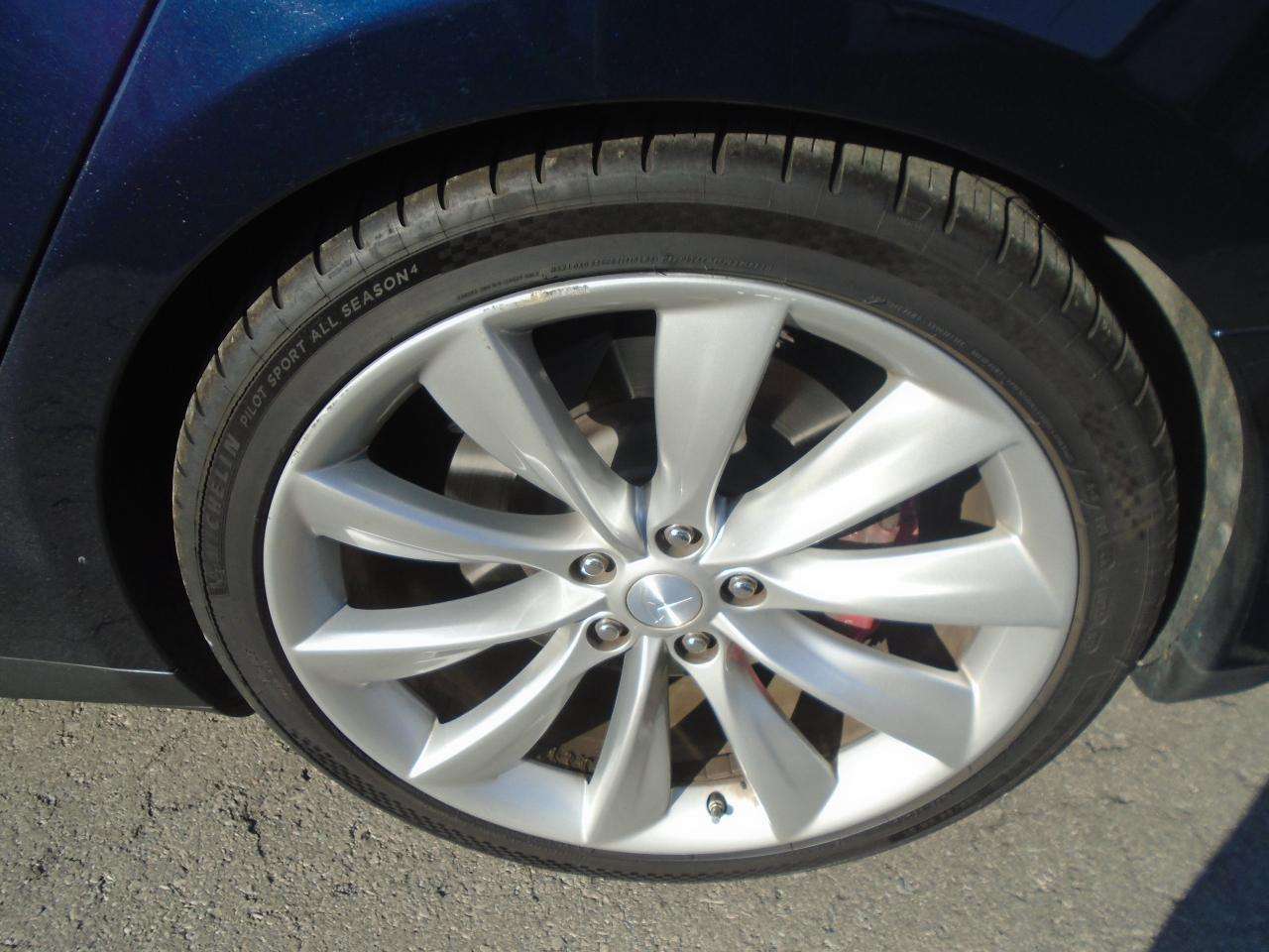 2014 Tesla Model S 4dr Sdn Performance P85+ Full Charge 391 km thumb 29