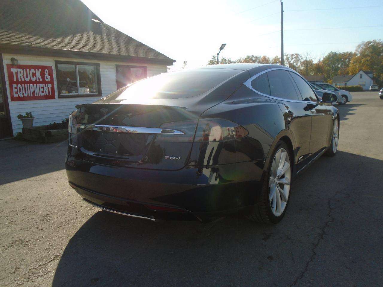 2014 Tesla Model S 4dr Sdn Performance P85+ Full Charge 391 km thumb 7